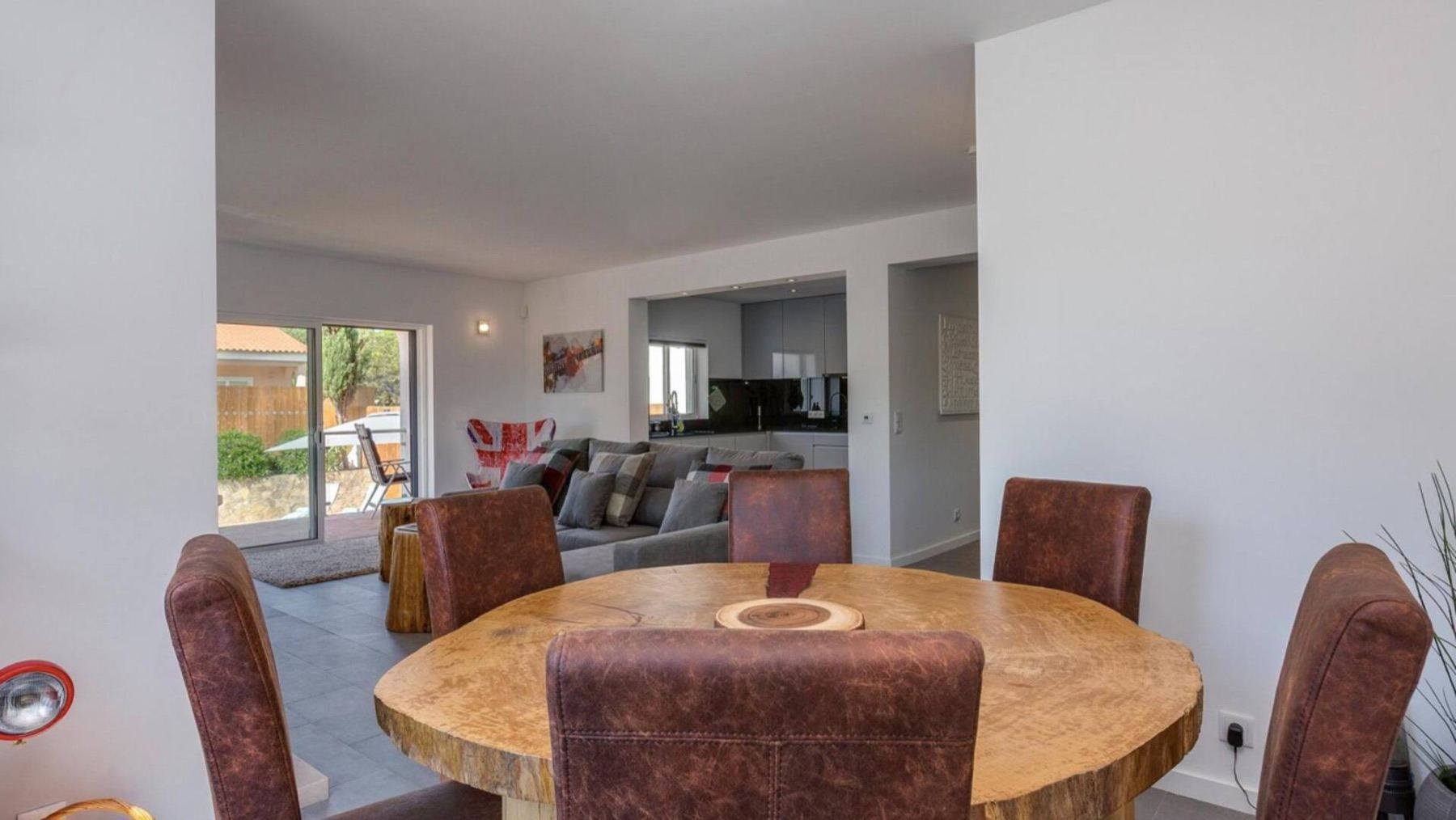 Villa Verde open-plan living, dining and kitchen area